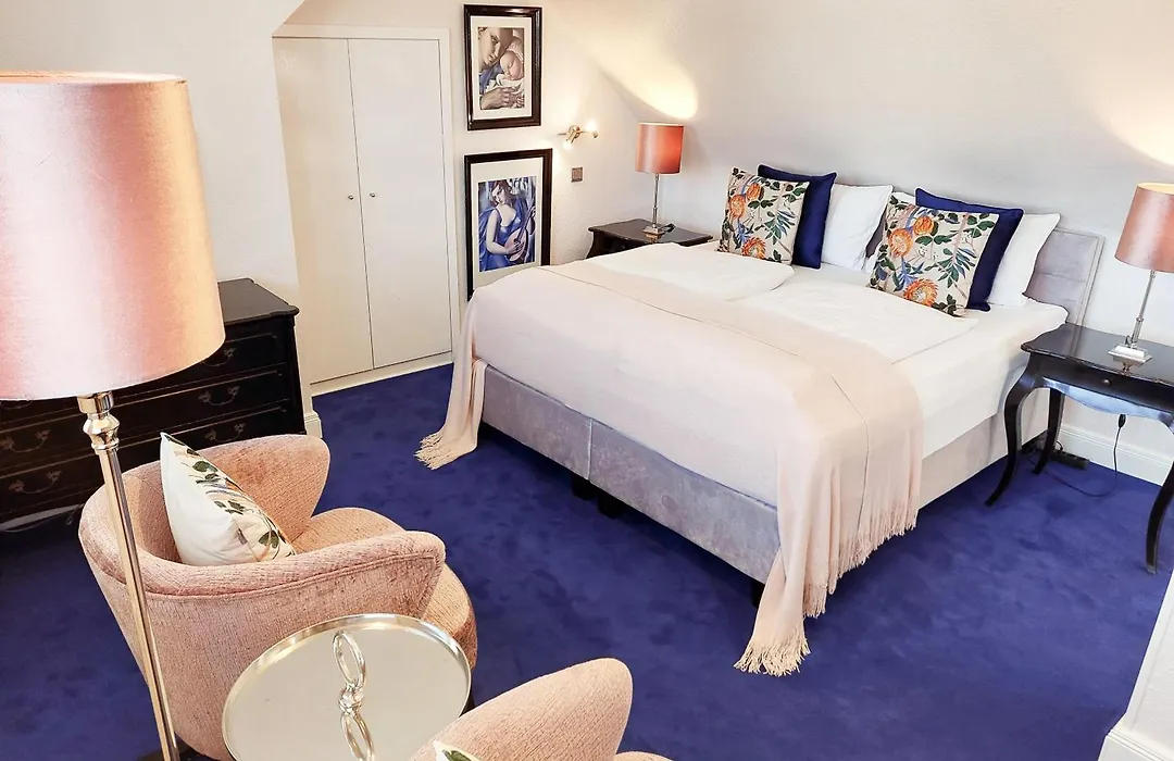 Boutique Hotel Sir & Lady Astor - The Charming City Hotels-1